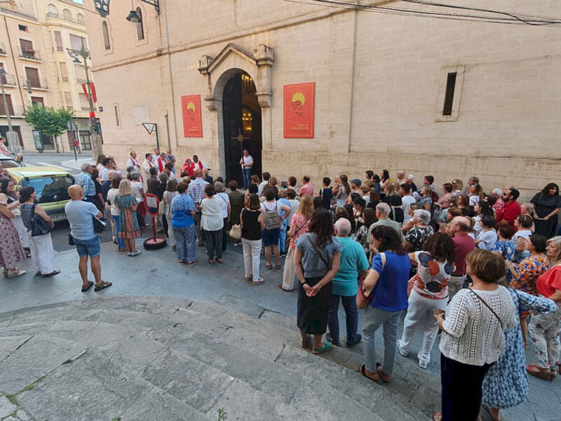 Voluntarios de Cáritas de la Vicaría VI peregrinan a Alcoi en su Año Santo por el 750 aniversario del patronazgo de San Jorge